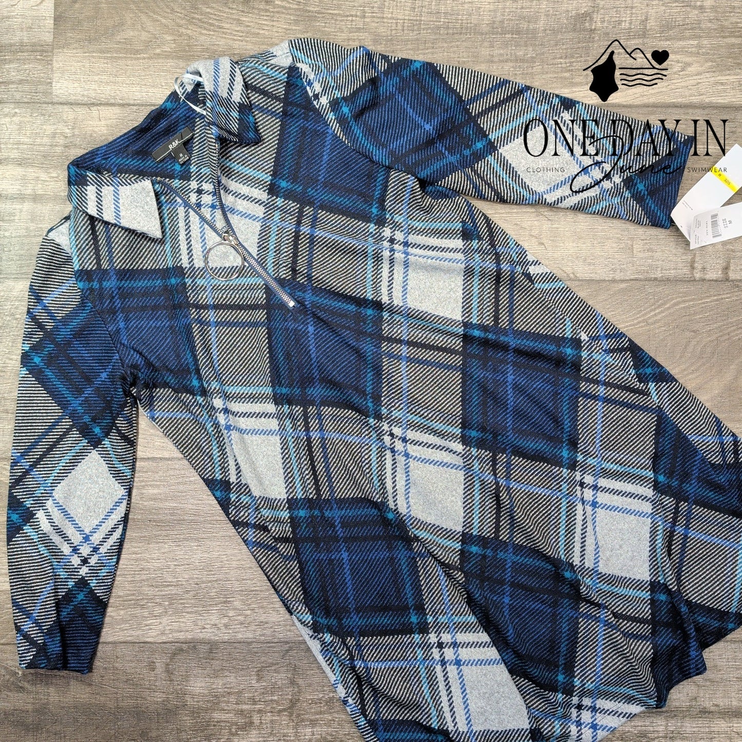 R&K Long Sleeve Mini Dress Size M