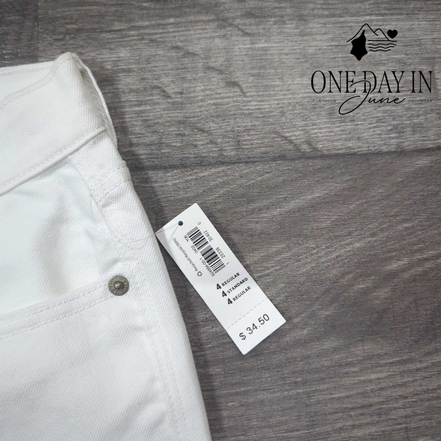 Old Navy The Diva Boot Cut Jeans Size 4