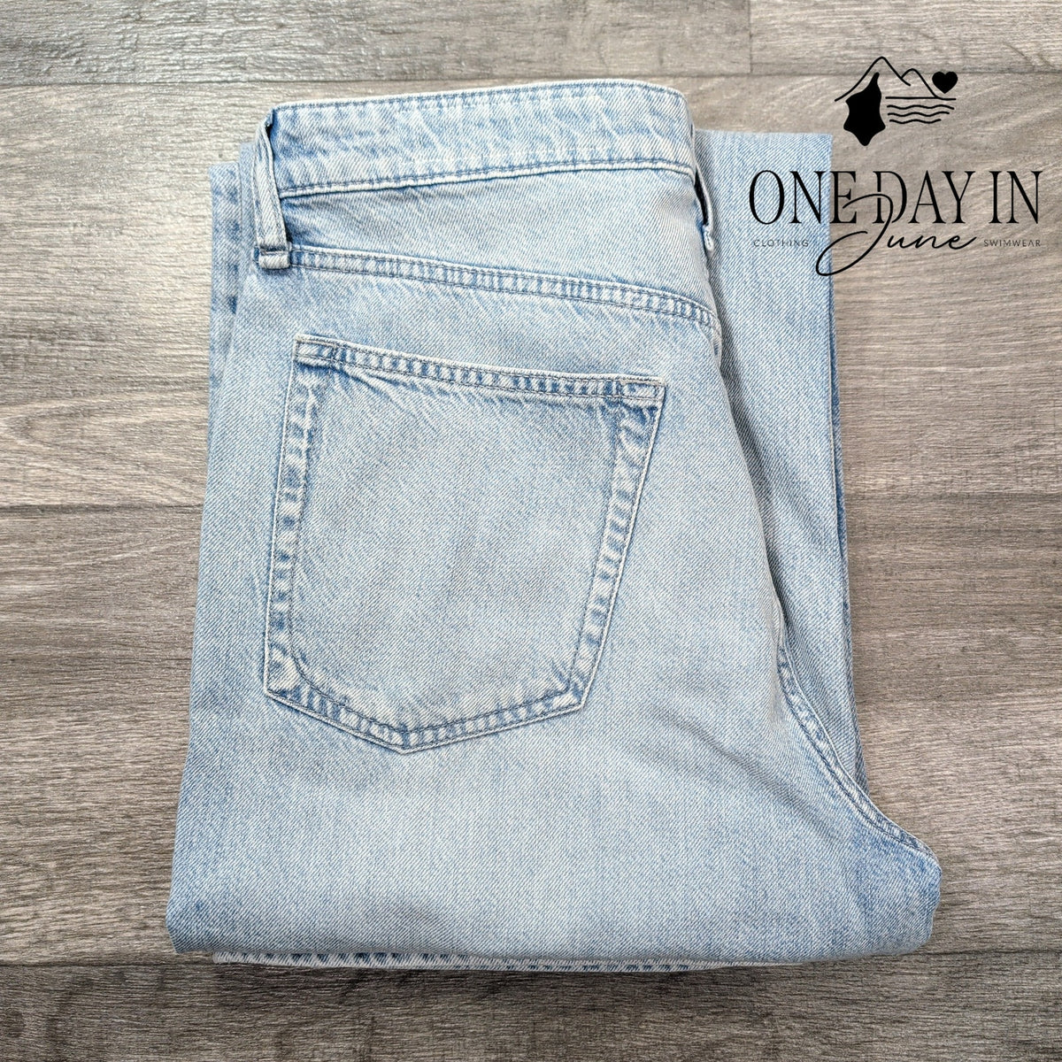 Rag & Bone The Cloud Lori Jeans Light Wash Wide Leg NWT $278 Size 4 (27)