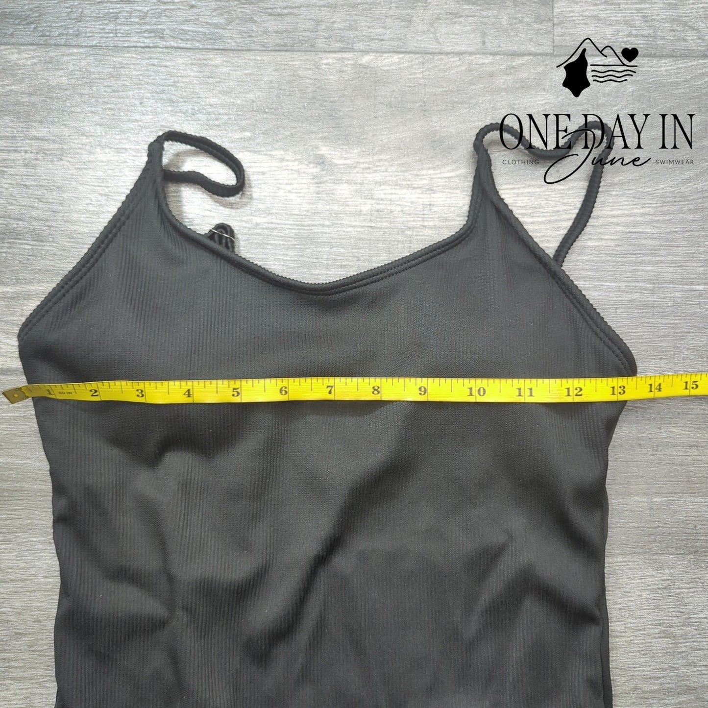 Adisputent Ribbed High Cut One Piece Swimsuit Size S