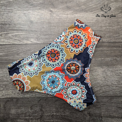 CharmLeaks Ruched Side Bikini Bottom Medallion Print Multicolor Size L