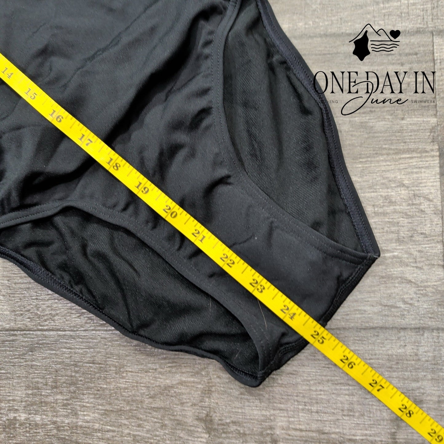 Sporti Hydrolast One Piece Training Swimsuit Size 6 (32)