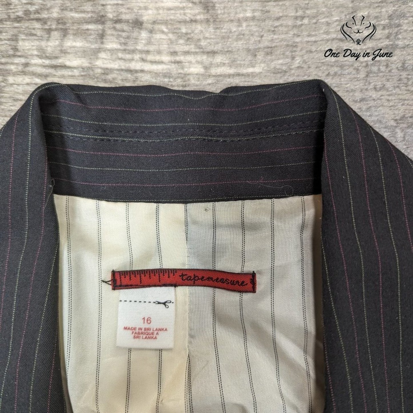 Tapemeasure Pin Stripe 3 Button Blazer Size 16