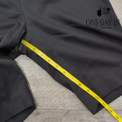 Croft & Barrow Mid Rise Pull On Bermuda Shorts Size 12