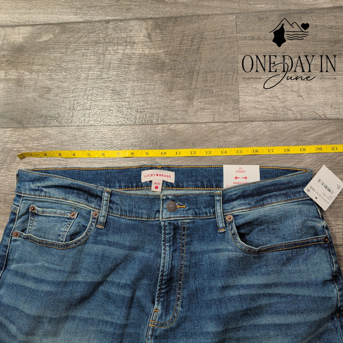 Lucky Brand 221 Straight Jeans Mens Medium Wash Advanced Stretch NWT Size 38X32