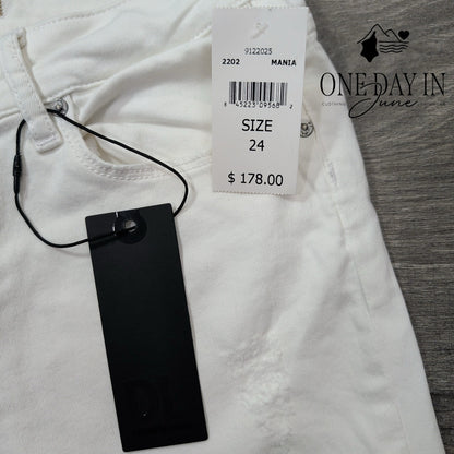 DL1961 Riley Boyfriend Distressed Jeans Mania White NWT Size 00 (24)