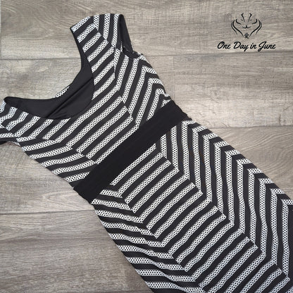 White House Black Market Striped Sheath Dress Black White Buckle Size 2