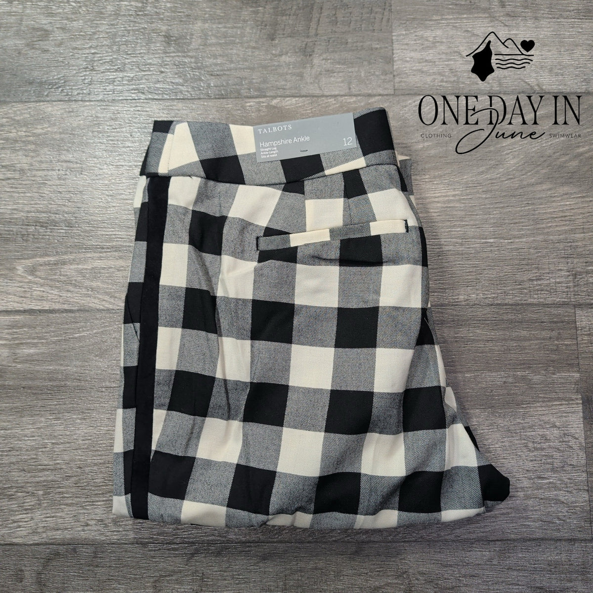 Talbots Hampshire Ankle Pants Black White Buffalo Plaid Straight Leg NWT Size 12