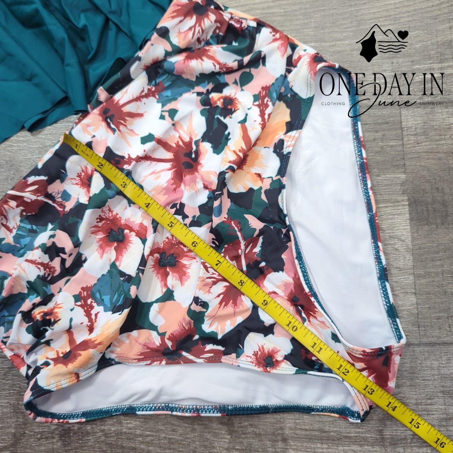 Edel Qual High Waist Flounce Bikini Swimsuit Size L