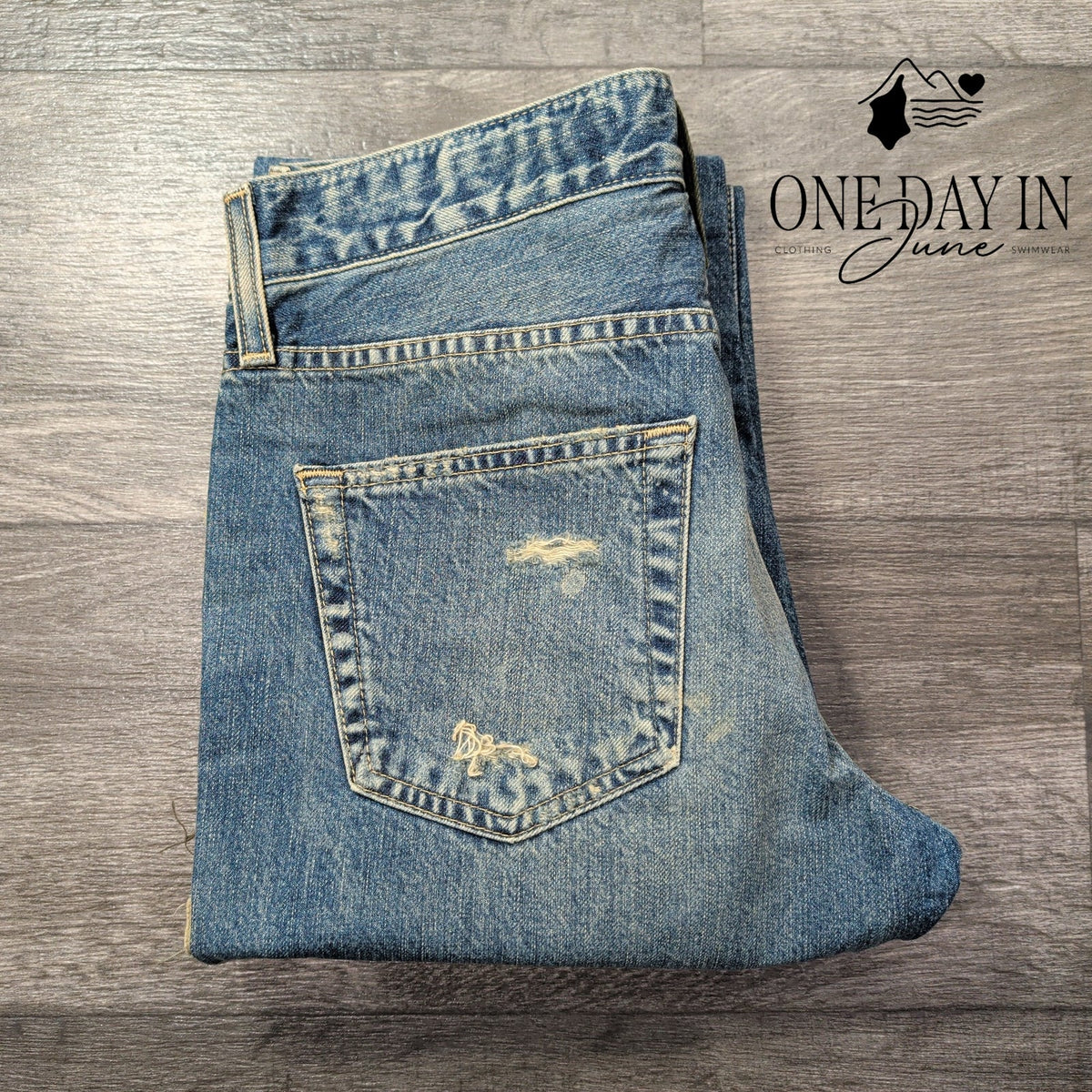 AG Adriano Goldschmied Ex Boyfriend Slim Jeans Distressed Patchwork NWT Size 4