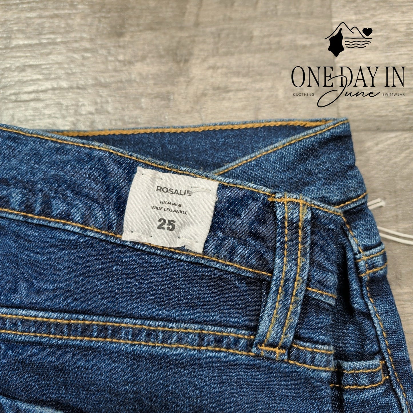 Hudson Rosalie High Rise Wide Leg Ankle Jeans Size 0 (25)