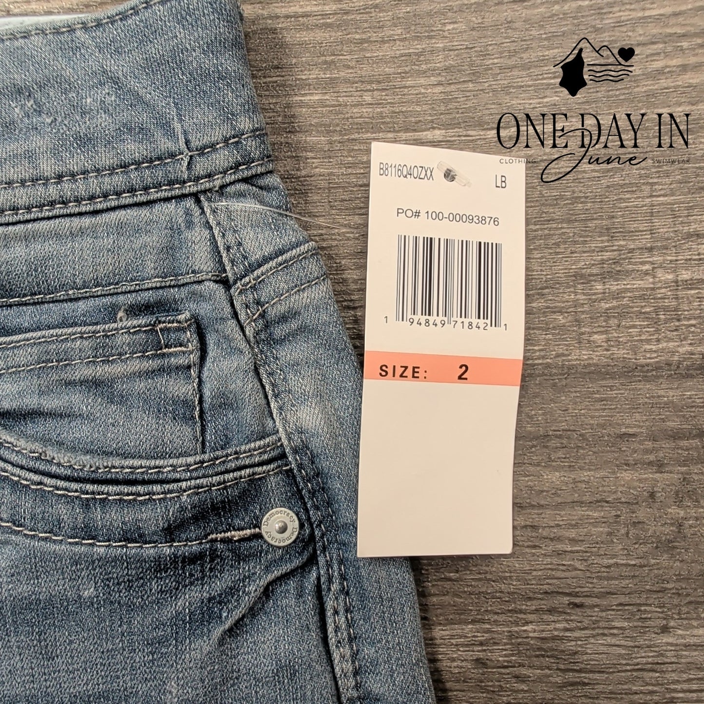 Democracy High Rise Denim Shorts Size 2