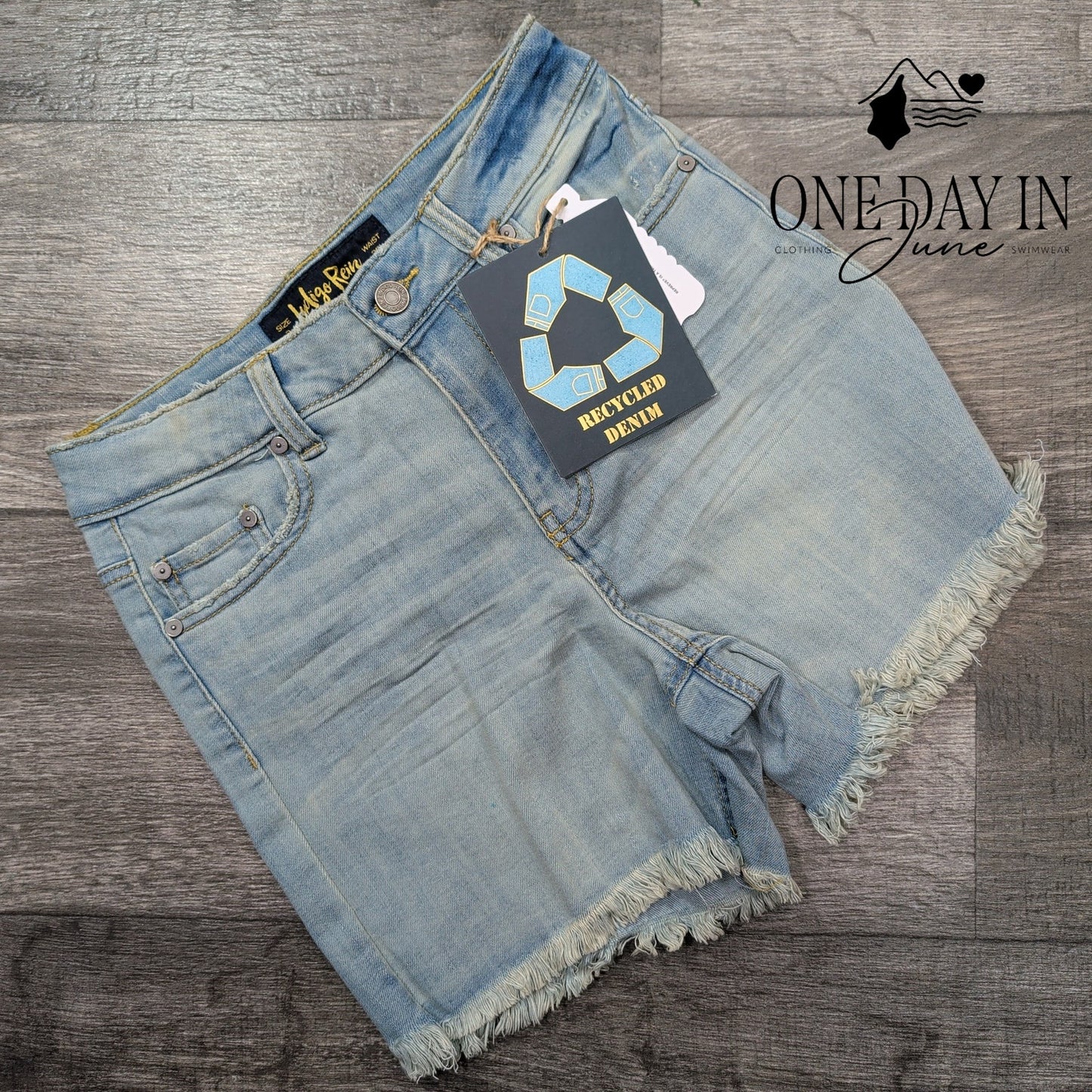 Indigo Rein Juniors Super High Rise Denim Shorts Size 3