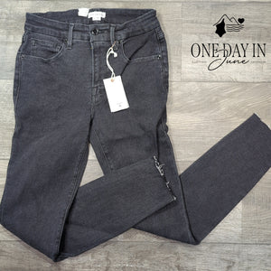 Good American Good Legs Sculpting Skinny Jeans Black NWT Size 2