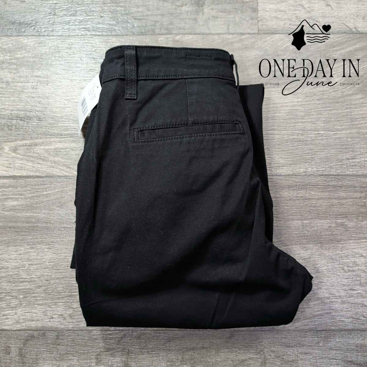AG Adriano Goldschmied The Layla Cropped Flare Trouser Pants Black NWT Size 4