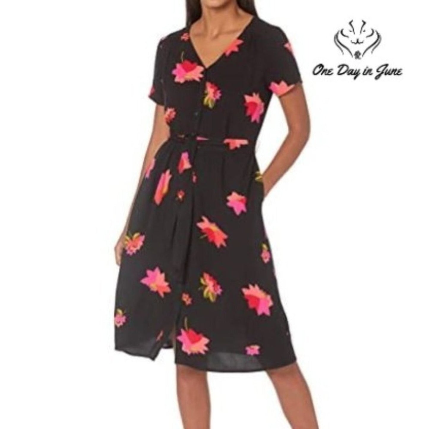 Amazon Essentials Short-Sleeve Midi Button Front Tie Dress Size M