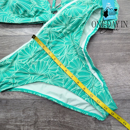 Cupshe Textured Floral Bikini Swimsuit Green Scallop High Waist NWT Size L