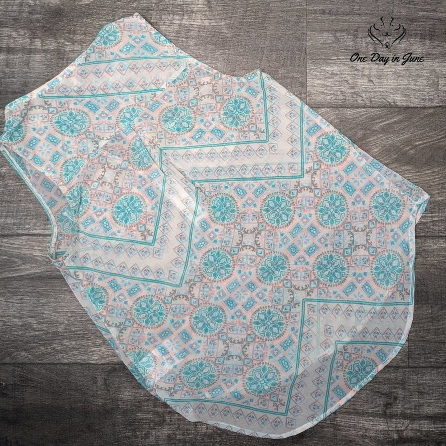 Guess Petite Sleeveless Sheer Top Size S/P