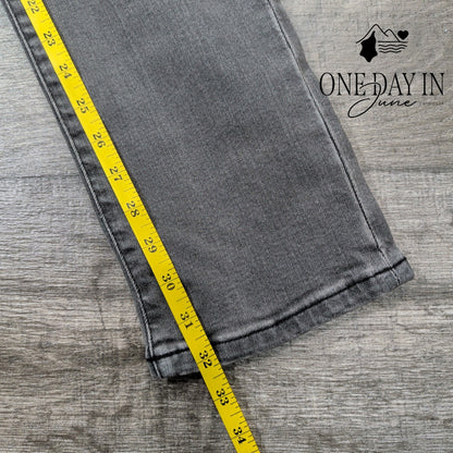 Joe's Jeans Slim Fit Jeans Size 31X32