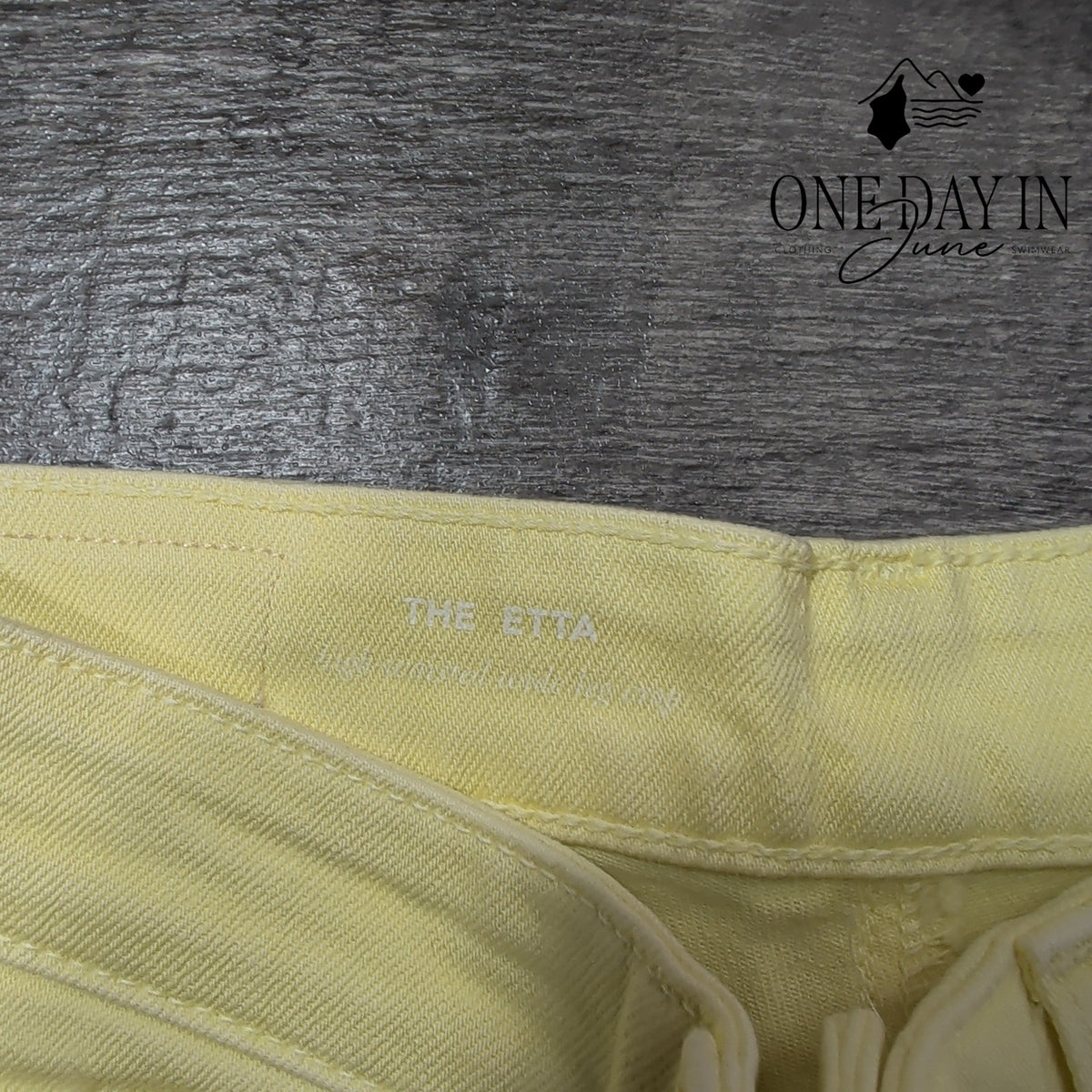 AG Adriano Goldschmied The Etta High Rise Wide Leg Crop Jeans Yellow NWT Size 4