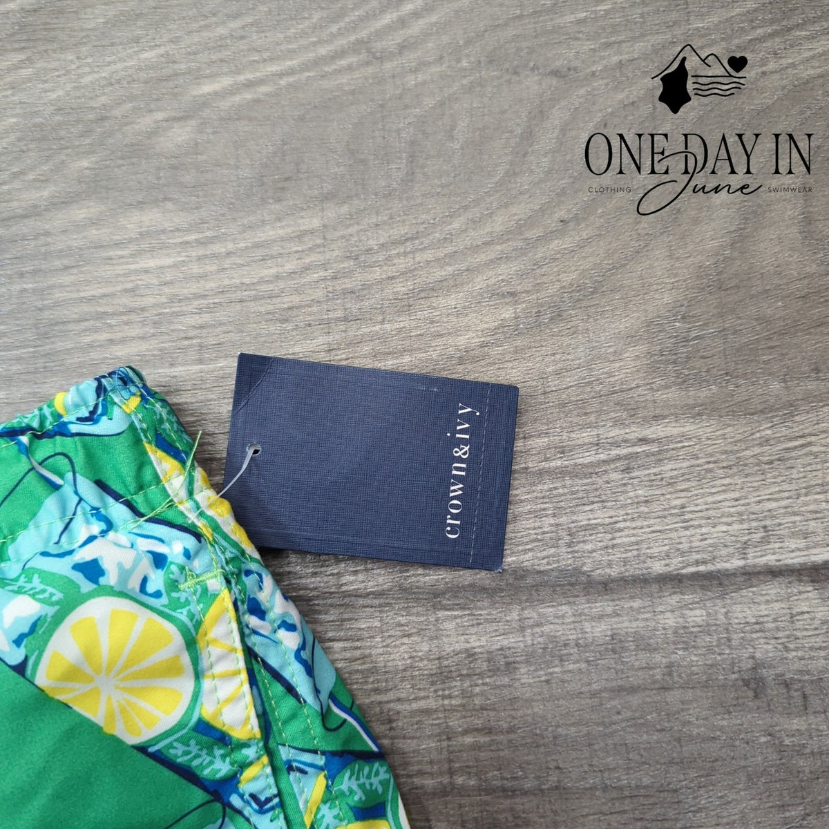 Crown & Ivy Lemon Cocktail Print Boardshort Swim Trunks Green NWT Size 3X
