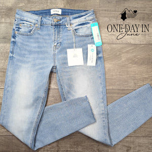 Pistola Arielle Skinny Cut Hem Jeans Size 4