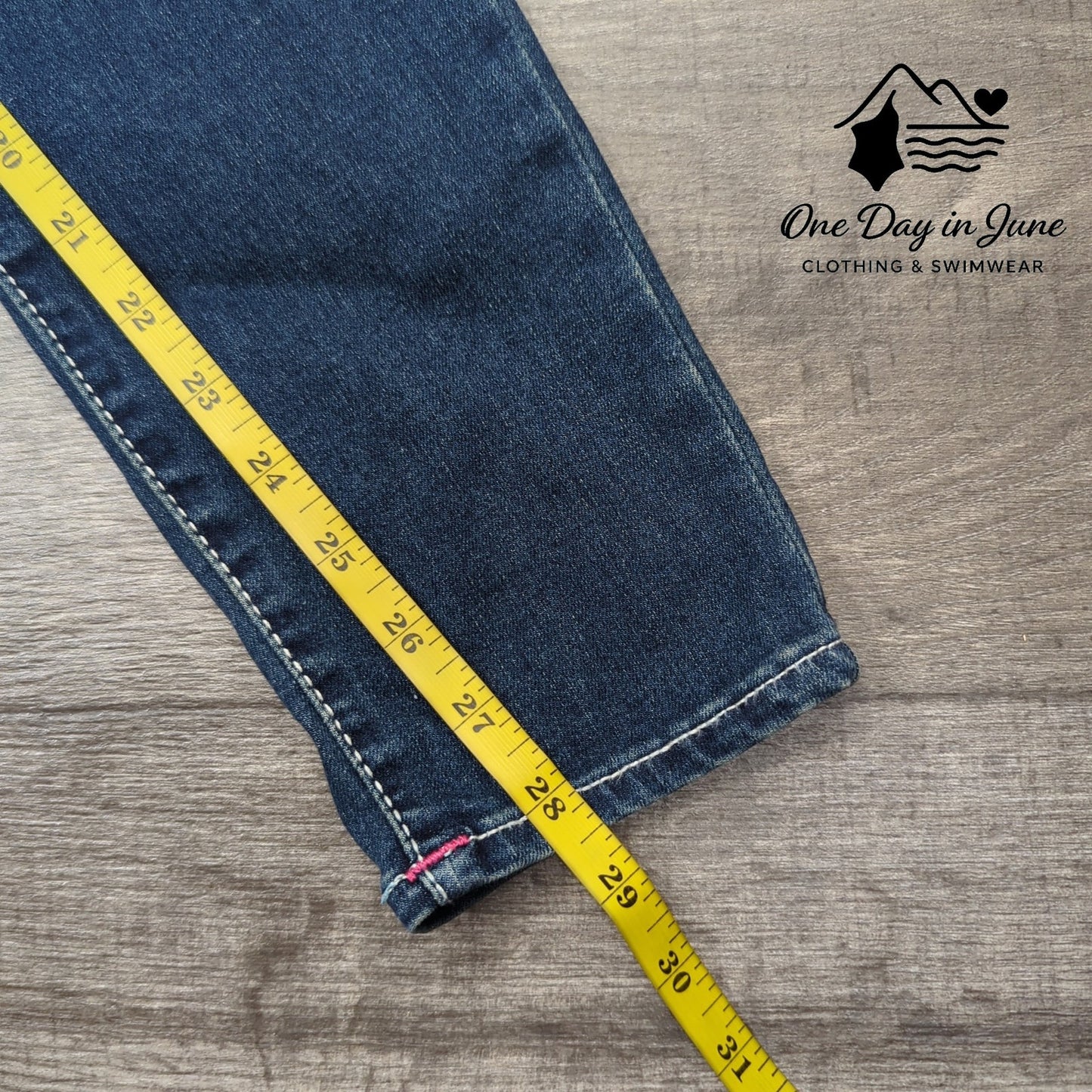 True Religion Halle High Rise Super Skinny Jeans Dark Boreal NWT Size 26 (2)