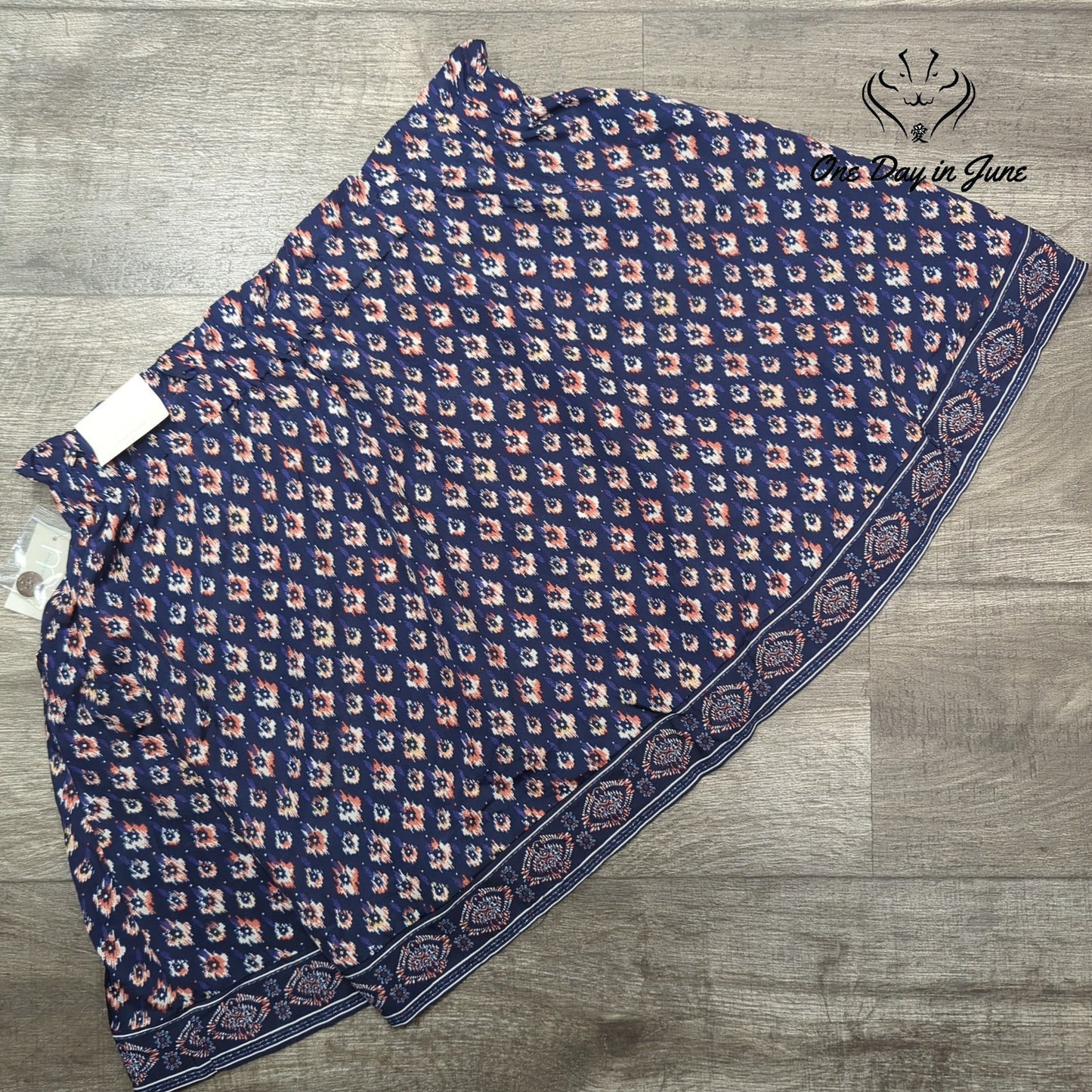 Maurices Pull On Skirt Size L