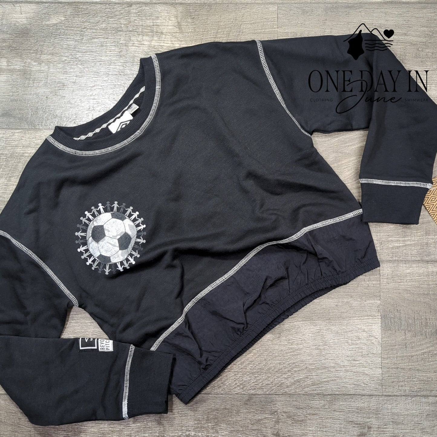 Umbro Pullover Sweatshirt Size M (10/12)
