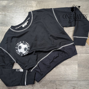 Umbro Pullover Sweatshirt Size M (10/12)