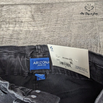 Arizona Jean Co. Juniors Highest Rise Mom Jeans Size 5