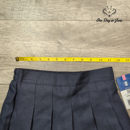 Izod Approved Schoolwear Skort Size 8 Regular