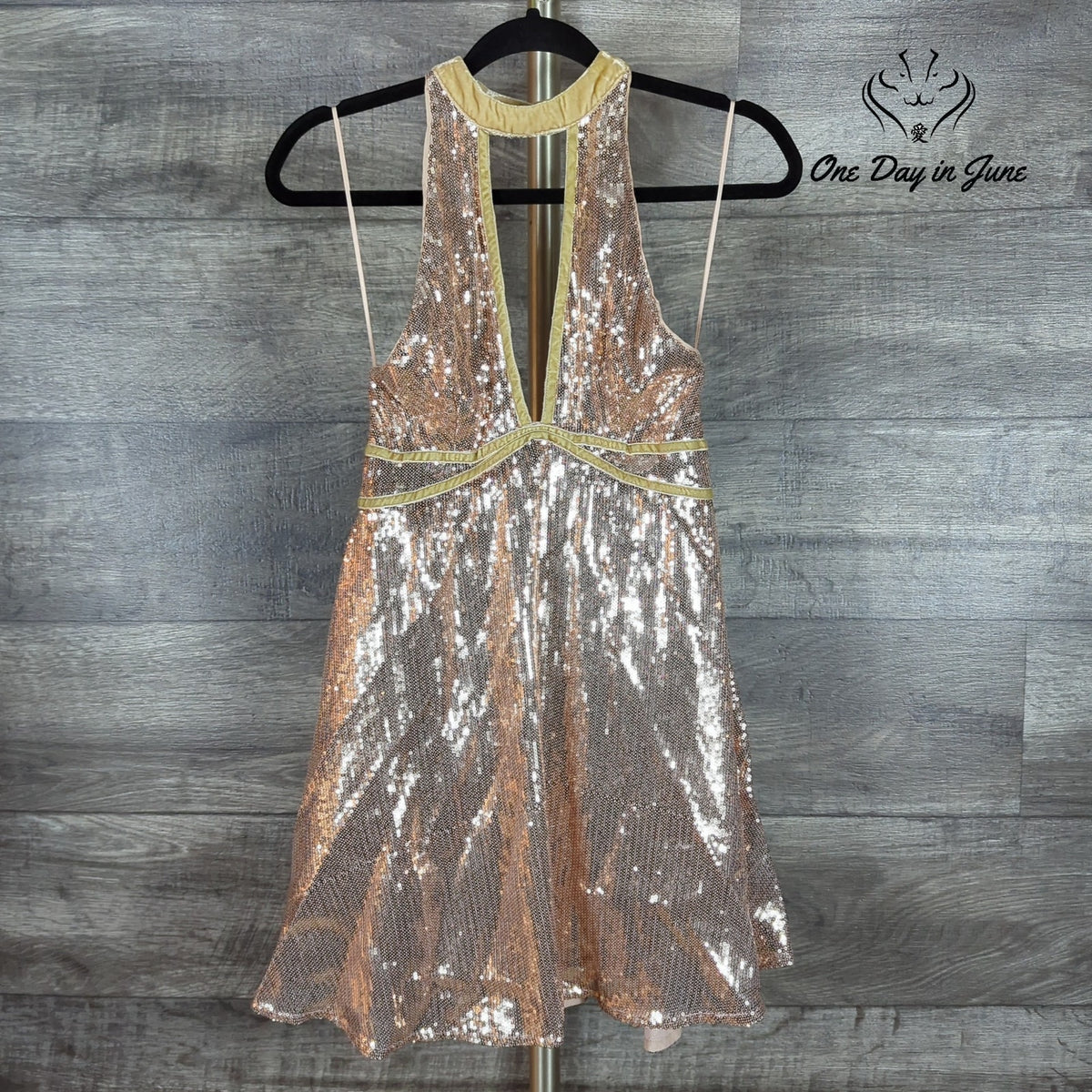 Free People Film Noir Sequin Halter Mini Dress Rose Gold Open Back NWT Size 2