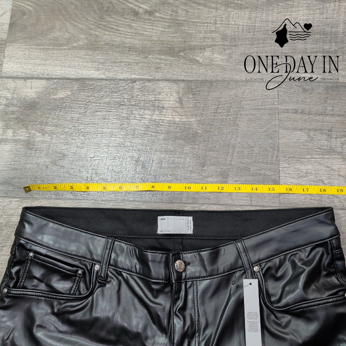 ASOS DESIGN Men's Faux Leather Straight Leg Pants Black NWT Size 38X30