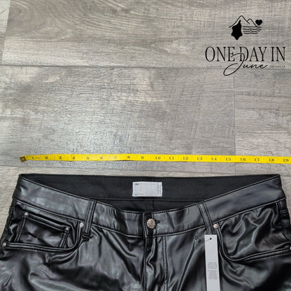 ASOS DESIGN Men's Faux Leather Straight Leg Pants Black NWT Size 38X30