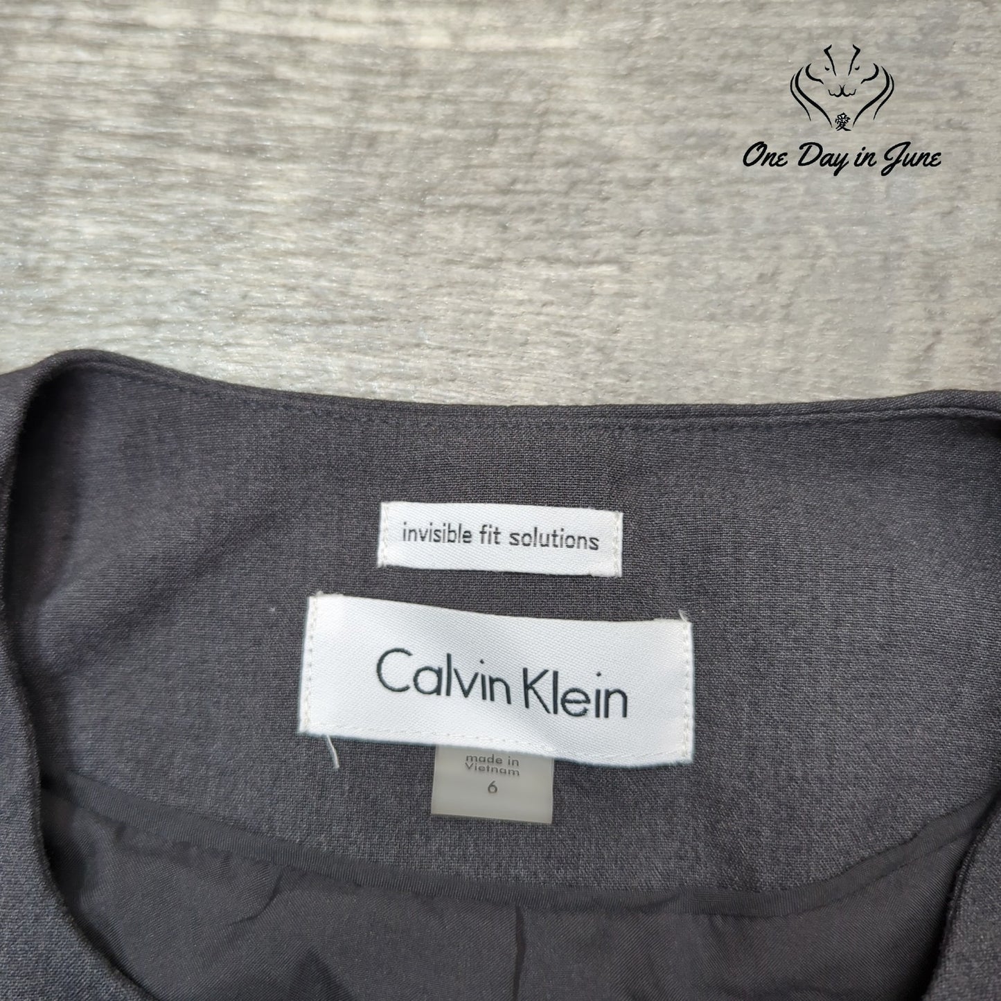 Calvin Klein Zip Front Shoulder Pad Jacket Size 6