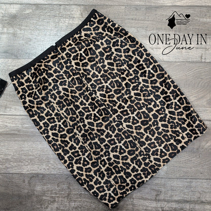 Liz Claiborne Leopard Pencil Skirt Size 8