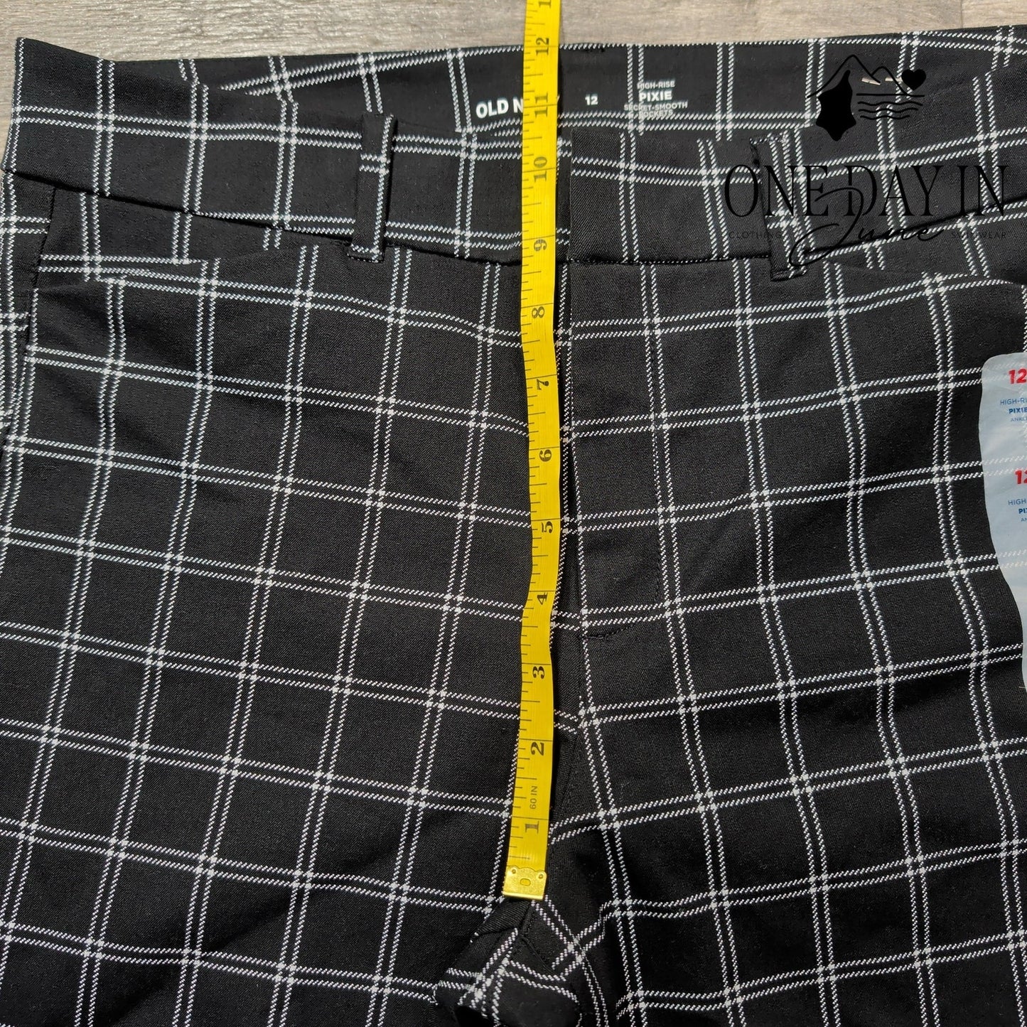 Old Navy High Rise Pixie Ankle Pants Size 12