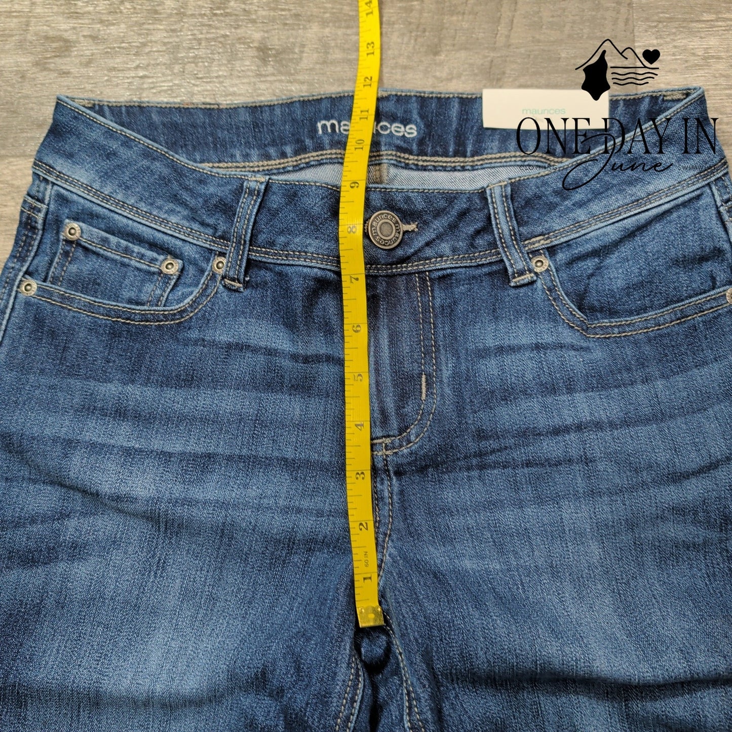 Maurices Flare Denim Flex Mid Rise Jeans Regular Medium Wash NWT Size 6