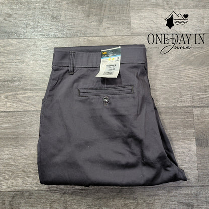Lee Flex Motion Straight Leg Pants Iron Gray Stretch NWT Size 18 Short