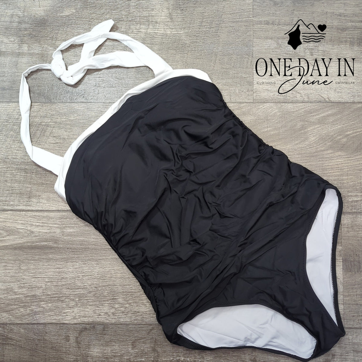 Suuksess Retro Halter Tummy Control One Piece Swimsuit Black White Size L