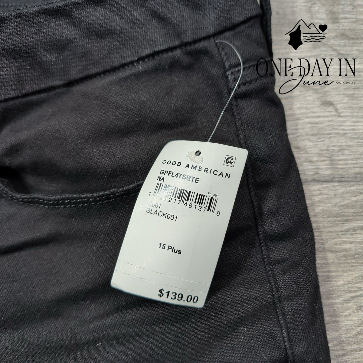 Good American Good Petite Flare Jeans Black NWT Size 15