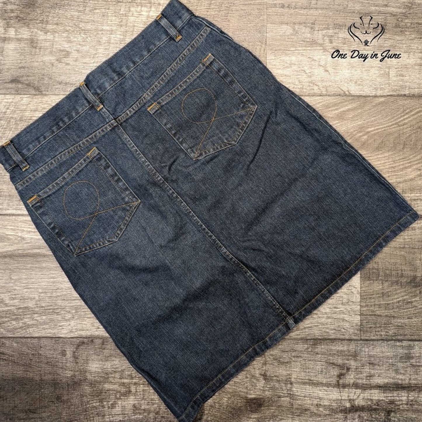 Red Oak Alabama Embroidered Denim Skirt Size S