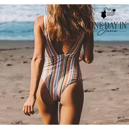 Cupshe Deep V Striped One Piece Swimsuit Size L