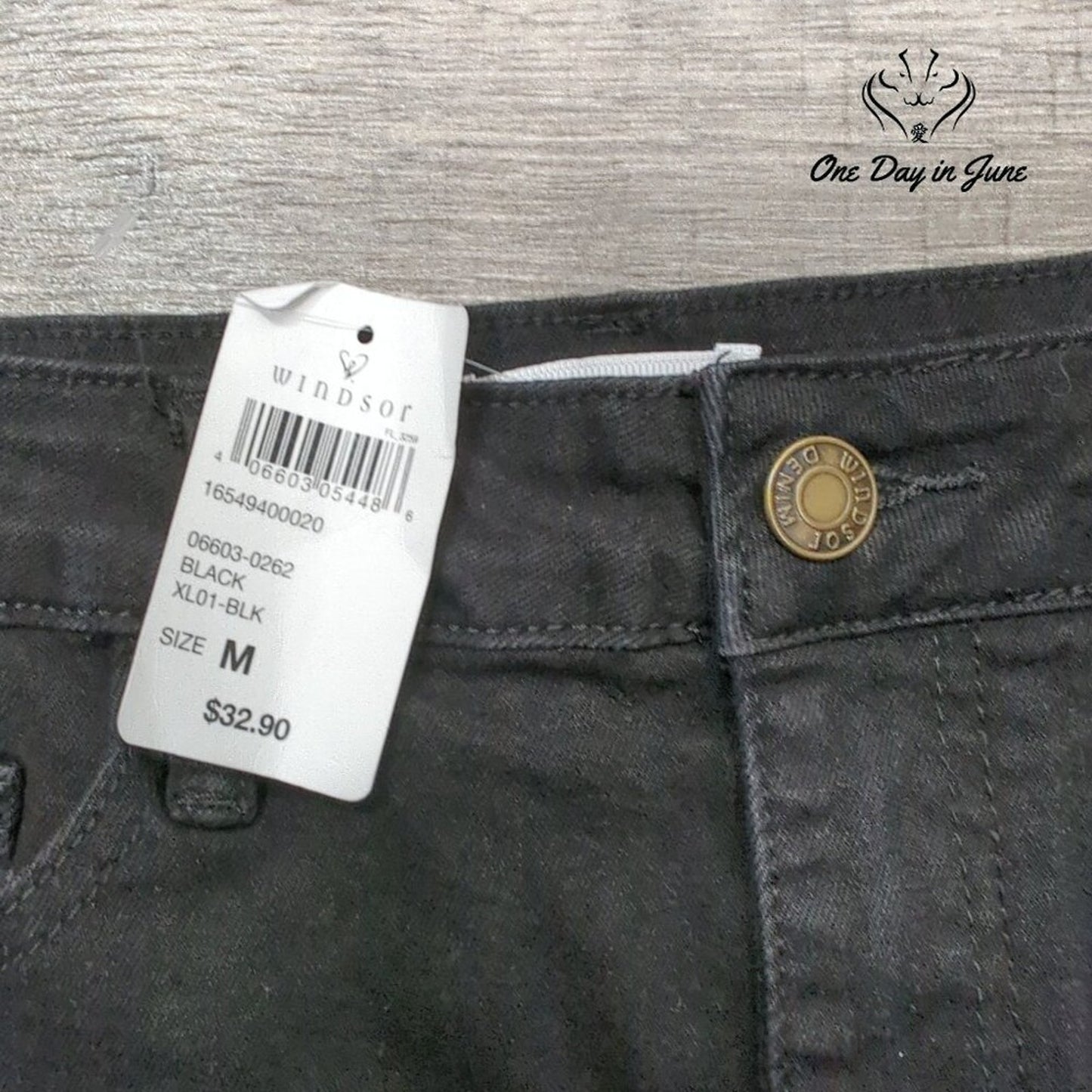 Windsor High Rise Denim Shorts Size M