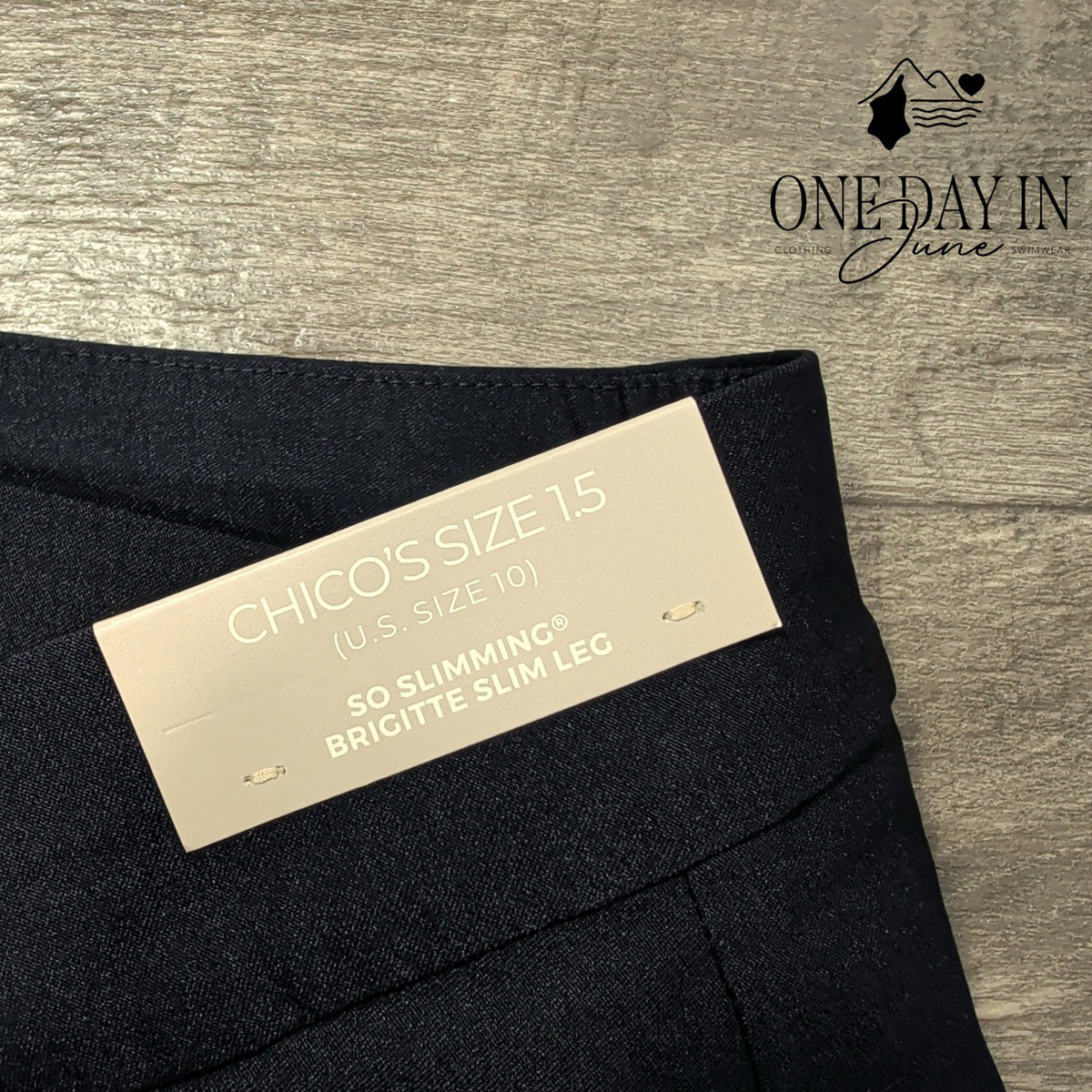 Chico's So Slimming Brigitte Slim Crop Pants Navy Blue Stretch NWT Size 10