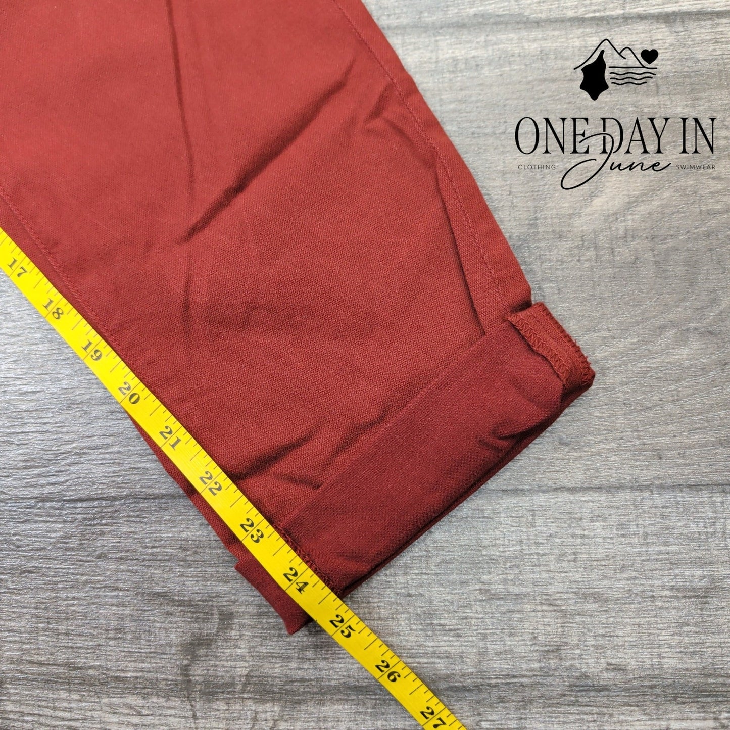 AG Adriano Goldschmied The Caden Tailored Trouser Jeans Size 4 (27)