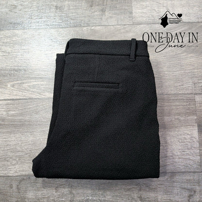 Chico's Textured Slim Leg Pull On Pants Black NWT Size Chico's .5 (6)