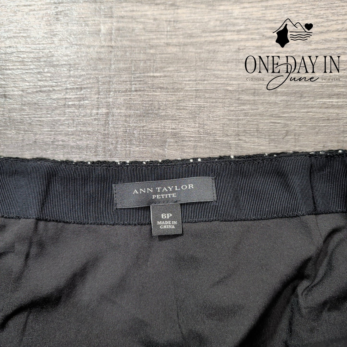 Ann Taylor Petite Wool Skirt Size 6P