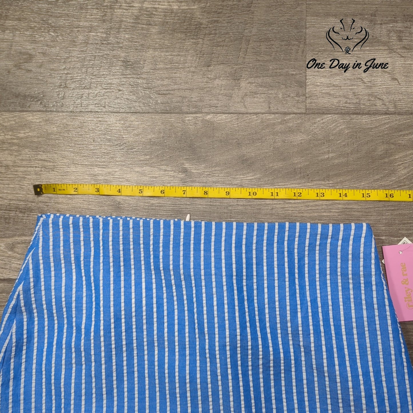 Riley & Rae Striped Mini Skirt Size 4